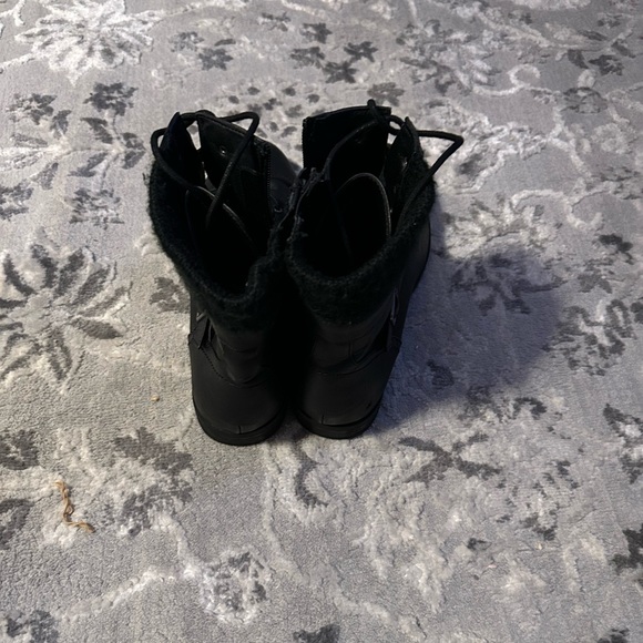 Torrid lace up boots - Picture 2 of 3